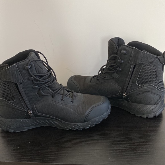 Very Gently Used Men’s Under Armour Valsetz Boots - Picture 5 of 10